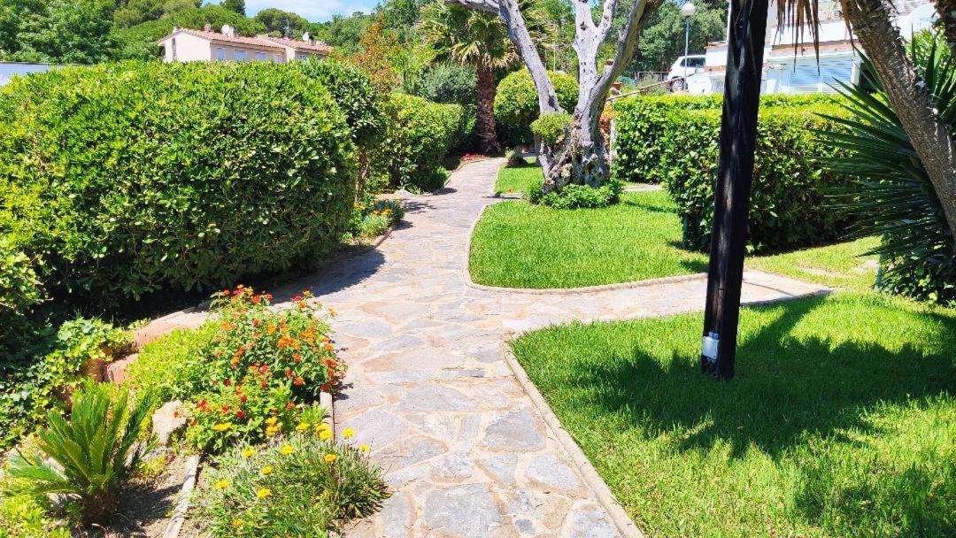 Bonito Apartamento Con Jardin Кастел Пладжа де Аро Екстериор снимка